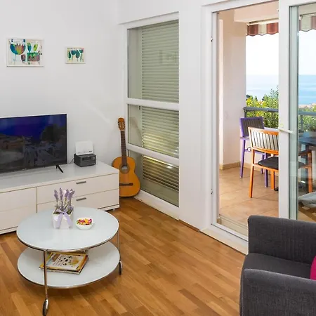Daire Sunspot - Beautiful View With Big Garden, Free Parking, *